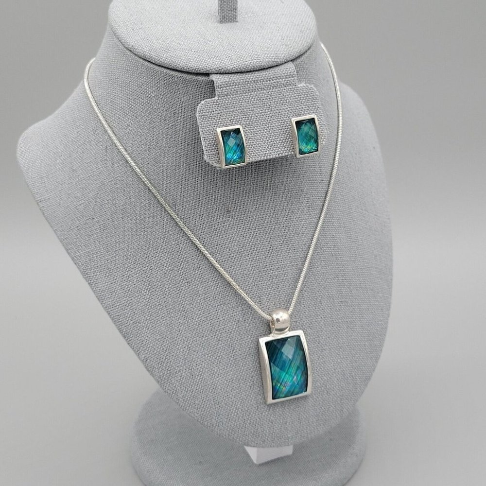KC Blue Stone Rectangle Pendant Necklace Earrings Fashion Set Blue Silver Tone - Picture 2 of 12